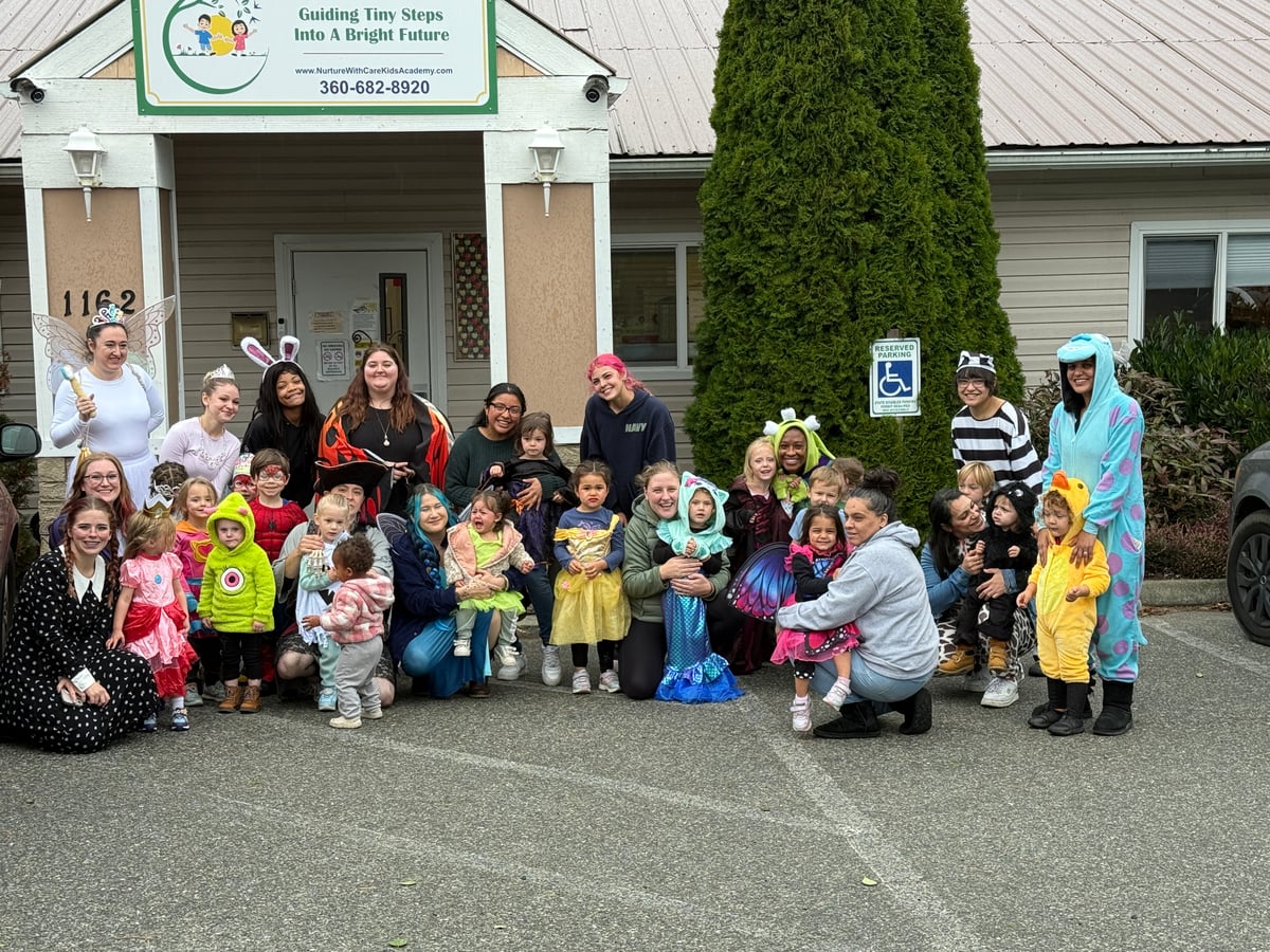 Staff and children group photo at Oak Harbor daycare